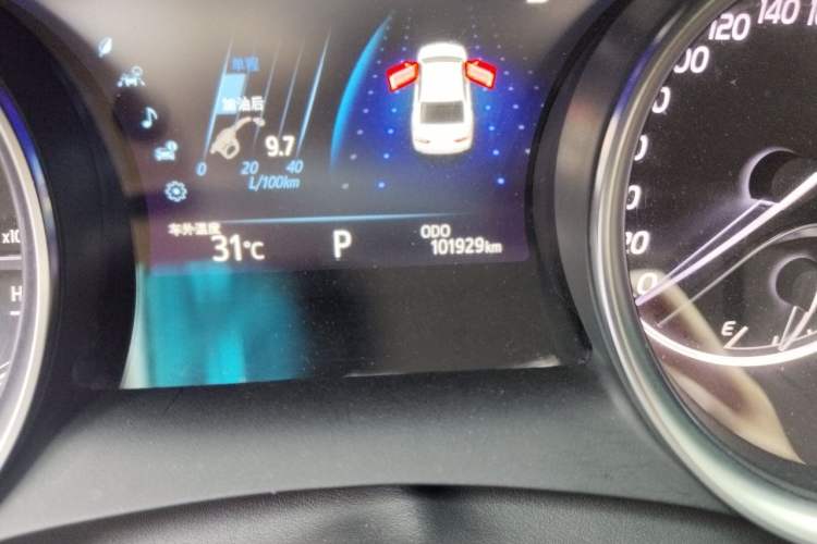 Used Toyota Camry 2019 2.0G Luxury Edition China VI Standard Odometer Close Up