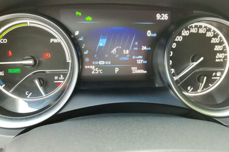 Used Toyota Camry 2019 Revised Version Dual-Engine 2.5 HG Luxury Edition Odometer Close Up