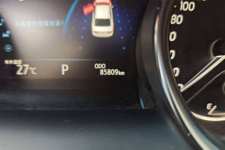 Used Toyota Camry 2019 2.0G Luxury Edition China VI Standard Odometer Close Up