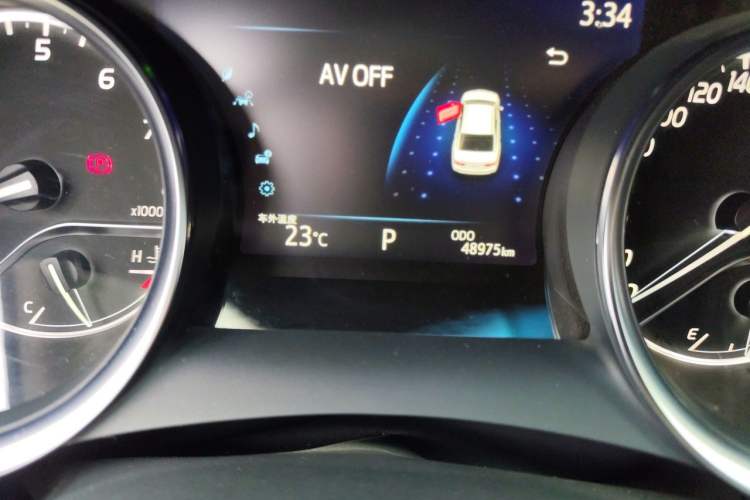 Used Toyota Camry 2019 Revised Version 2.0G Luxury Edition Odometer Close Up