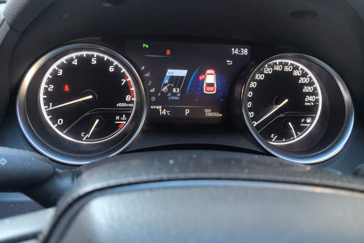 Used Toyota Camry 2019 2.5G Luxury Edition China VI Standard Odometer Close Up