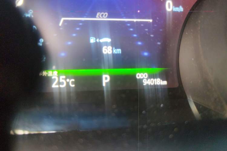 Used Toyota Camry 2019 2.5G Luxury Edition China VI Standard Odometer Close Up