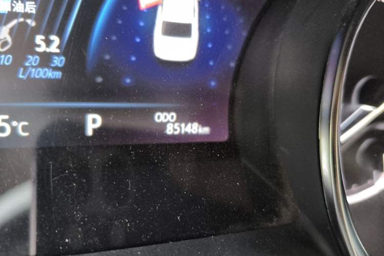 Used Toyota Camry 2019 Dual-Engine 2.5 HG Luxury Edition China VI Standard Odometer Close Up