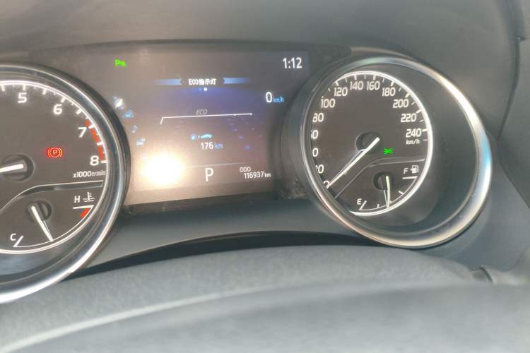 Used Toyota Camry 2019 2.0G Luxury Edition China V Standard Odometer Close Up