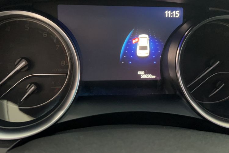 Used Toyota Camry 2019 Revised Version 2.5G Luxury Edition Odometer Close Up