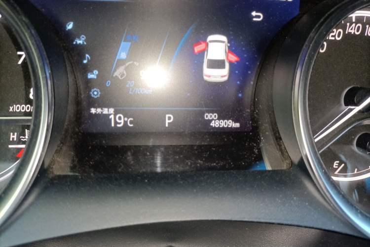 Used Toyota Camry 2019 2.5G Luxury Edition China V Standard Odometer Close Up