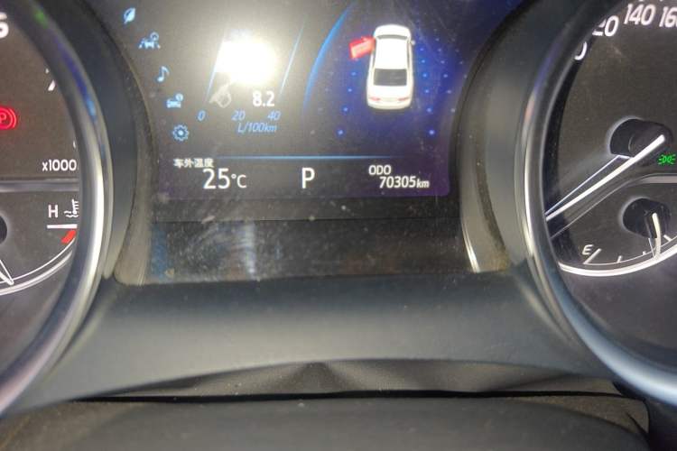 Used Toyota Camry 2019 Revised Version 2.5G Luxury Edition Odometer Close Up
