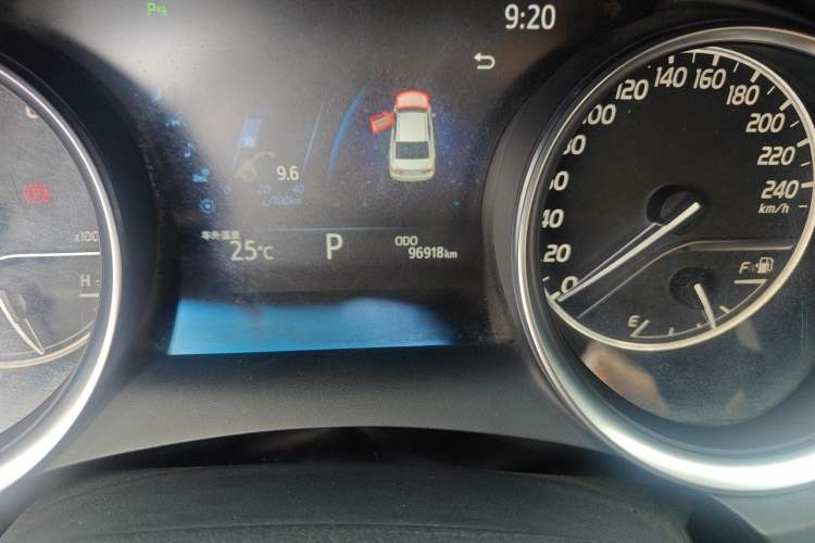 Used Toyota Camry 2019 2.0G Luxury Edition China VI Standard Odometer Close Up