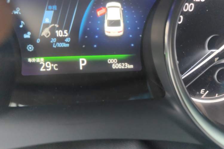 Used Toyota Camry 2019 Revised Version 2.5G Luxury Edition Odometer Close Up