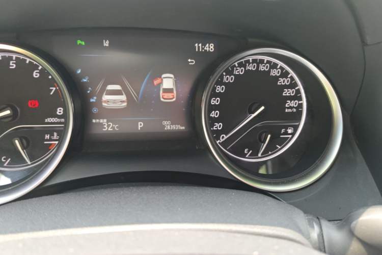 Used Toyota Camry 2019 2.0G Luxury Edition China VI Standard Odometer Close Up