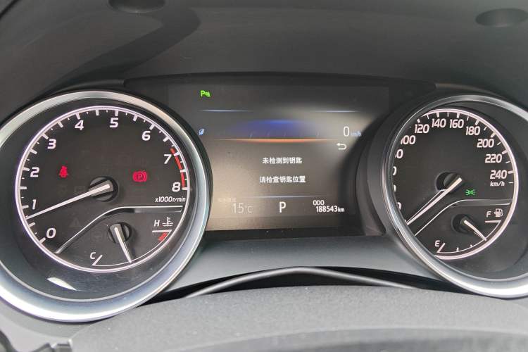 Used Toyota Camry 2019 2.5G Luxury Edition China VI Standard Odometer Close Up