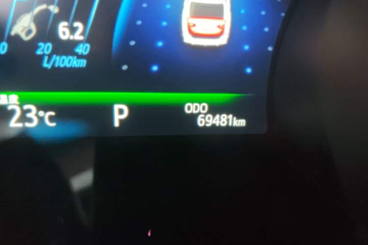 Used Toyota Camry 2019 Revised Version 2.0S Fēngshàng Edition Odometer Close Up