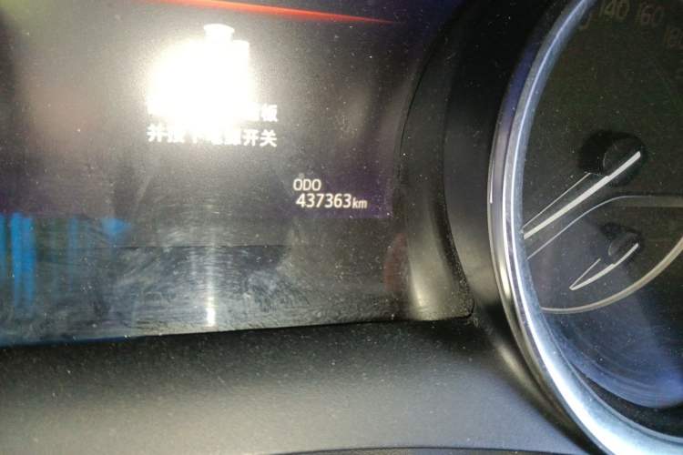 Used Toyota Camry 2019 Revised Version Dual-Engine 2.5 HG Luxury Edition Odometer Close Up