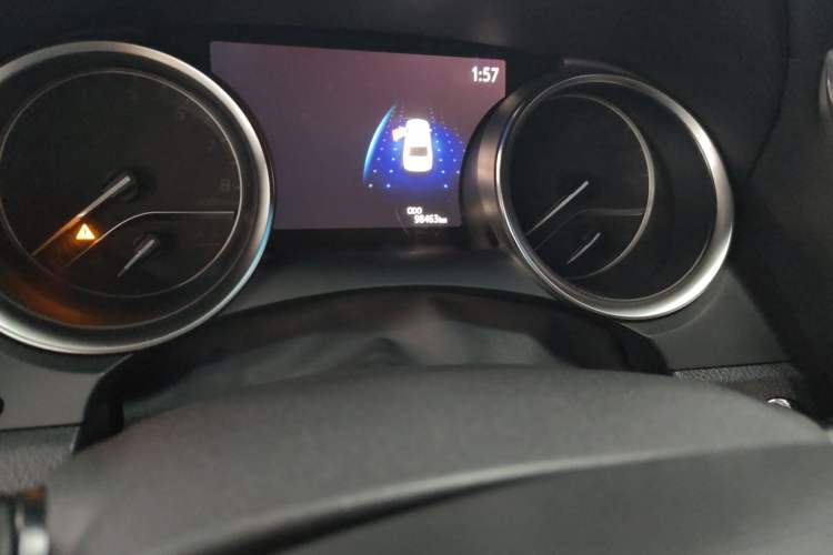Used Toyota Camry 2019 2.5G Luxury Edition China V Standard Odometer Close Up