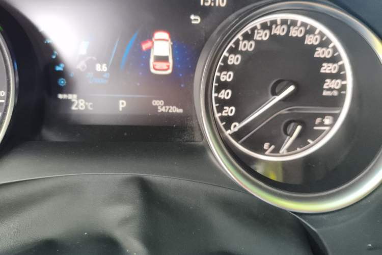 Used Toyota Camry 2019 Revised Version 2.5G Luxury Edition Odometer Close Up