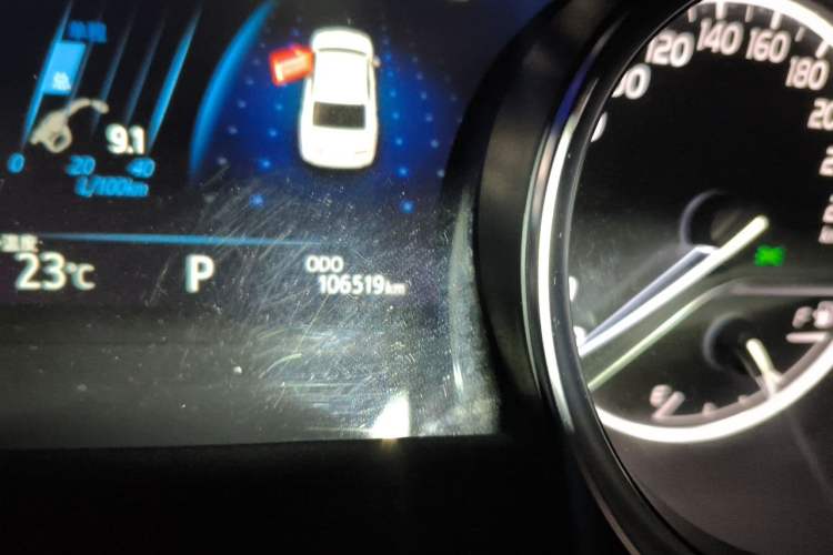 Used Toyota Camry 2019 2.5G Luxury Edition China V Standard Odometer Close Up