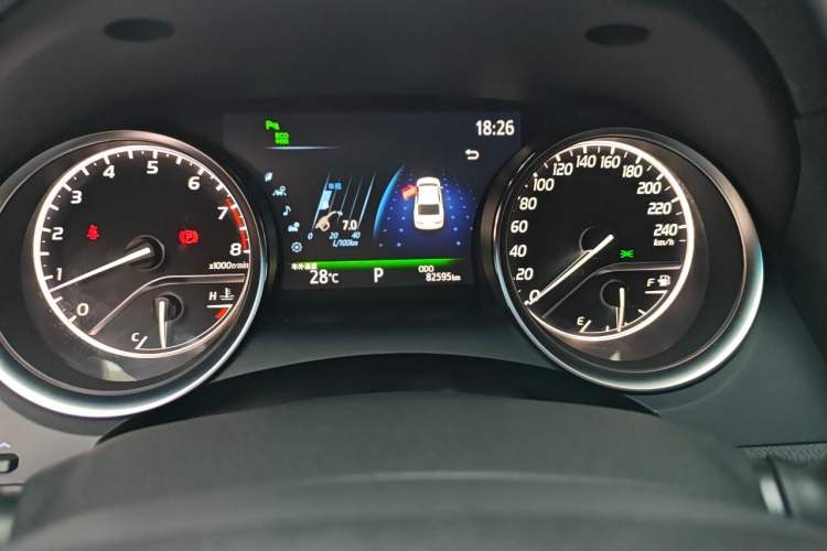 Used Toyota Camry 2019 Revised Version 2.5G Luxury Edition Odometer Close Up