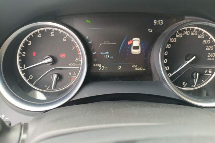 Used Toyota Camry 2019 Revised Version 2.0G Luxury Edition Odometer Close Up