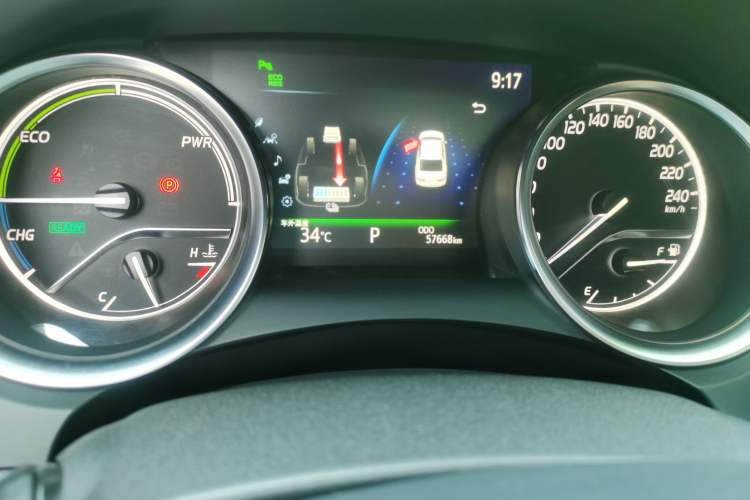 Used Toyota Camry 2019 Revised Version Dual-Engine 2.5 HG Luxury Edition Odometer Close Up