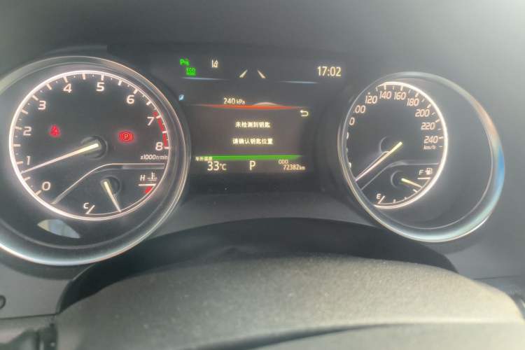 Used Toyota Camry 2019 Revised Version 2.5G Luxury Edition Odometer Close Up