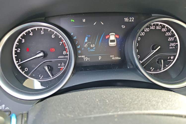 Used Toyota Camry 2019 2.0G Luxury Edition China VI Standard Odometer Close Up