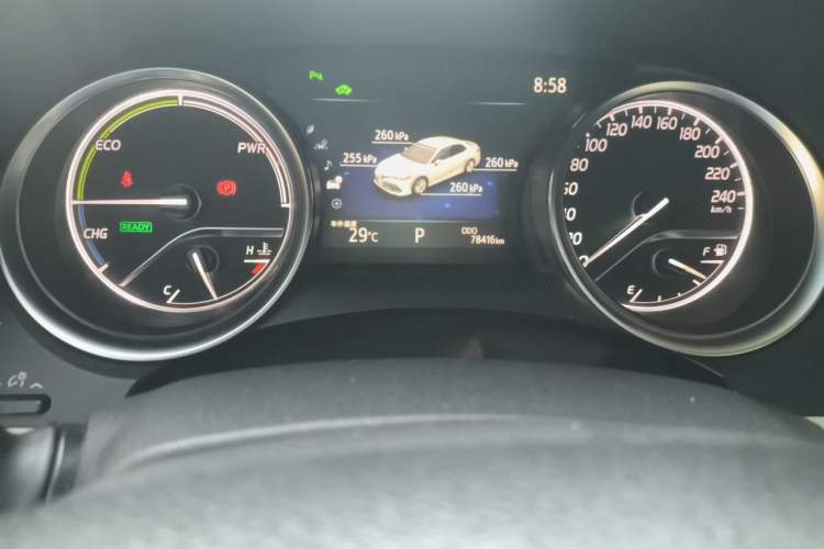 Used Toyota Camry 2019 Revised Version Dual-Engine 2.5 HG Luxury Edition Odometer Close Up