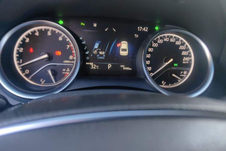Used Toyota Camry 2019 Revised Version 2.5G Luxury Edition Odometer Close Up