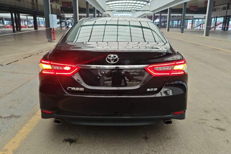 Used Toyota Camry 2019 Revised Version 2.0G Luxury Edition Rear