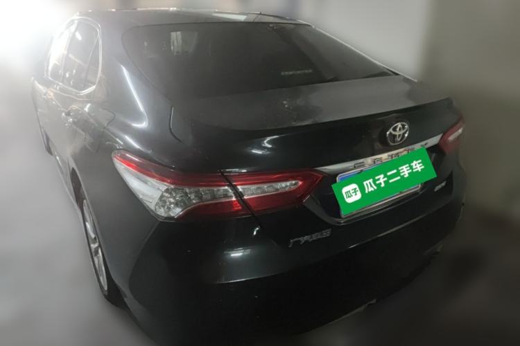 Used Toyota Camry 2019 Revised Version 2.0G Luxury Edition Rear