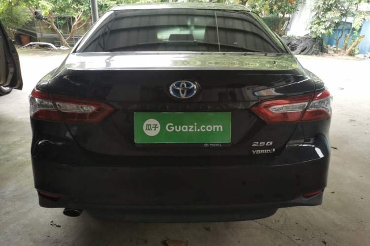 Used Toyota Camry 2019 Dual-Engine 2.5HS FENGSHANG Edition China VI Standard Rear
