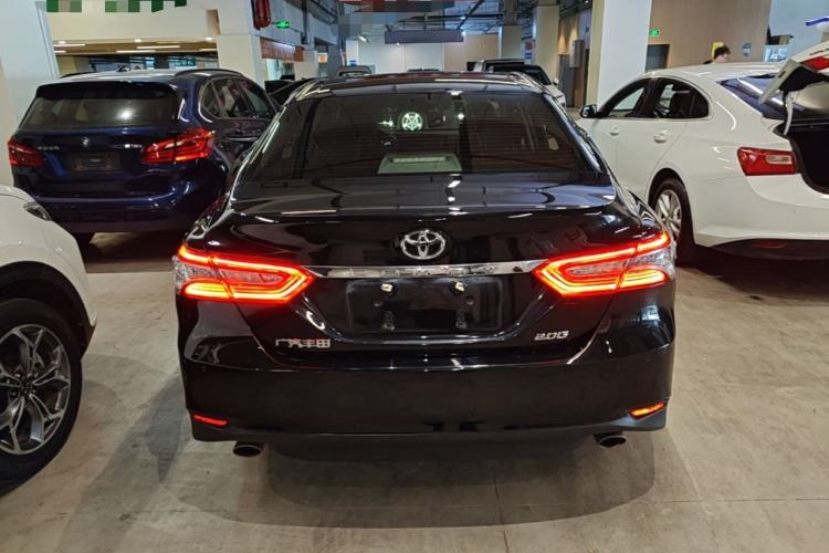 Used Toyota Camry 2019 Revised Version 2.0G Luxury Edition Rear
