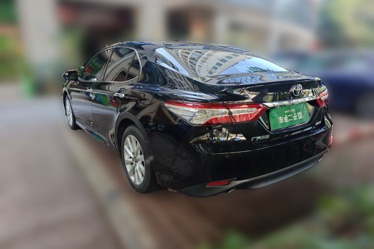 Used Toyota Camry 2019 Revised Version 2.0G Luxury Edition Rear Left 45 Deg