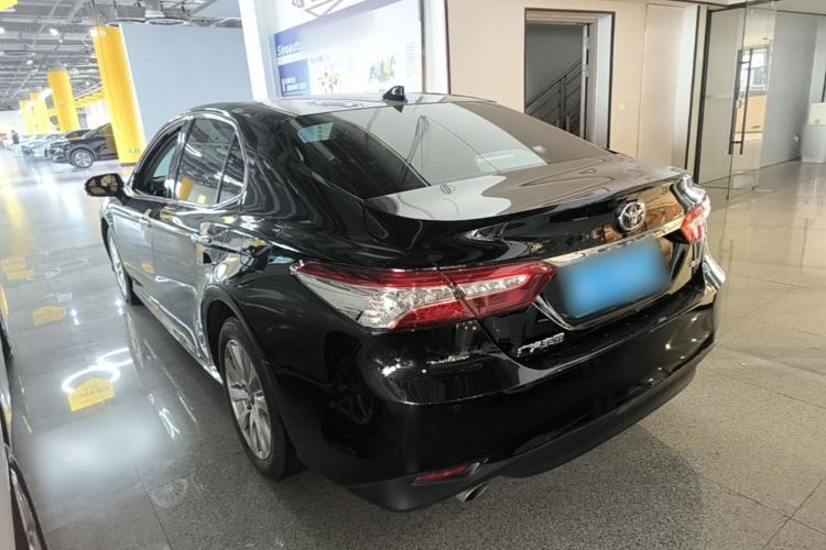 Used Toyota Camry 2019 Revised Version 2.0G Luxury Edition Rear Left 45 Deg