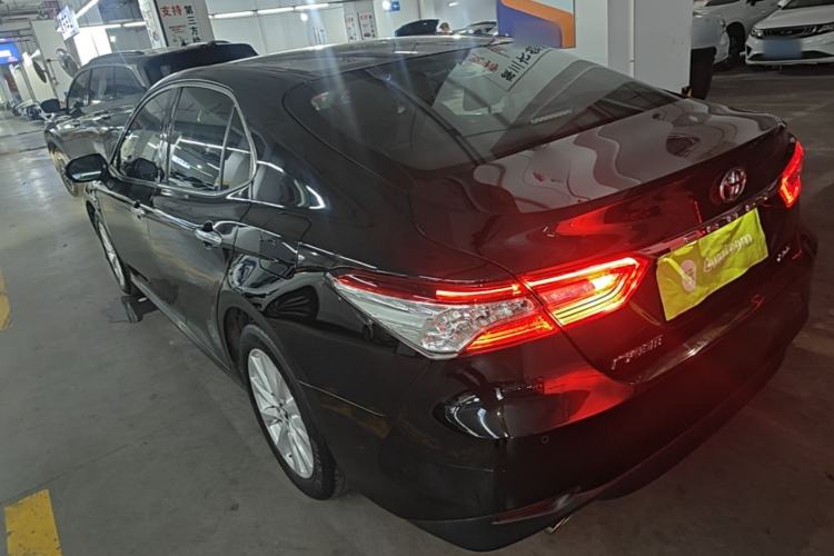 Used Toyota Camry 2019 Revised Version 2.0G Luxury Edition Rear Left 45 Deg