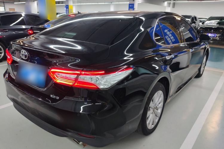 Used Toyota Camry 2019 Revised Version 2.0G Luxury Edition Rear Right 45 Deg