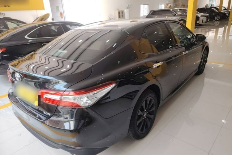 Used Toyota Camry 2019 Revised Version 2.0G Luxury Edition Rear Right 45 Deg