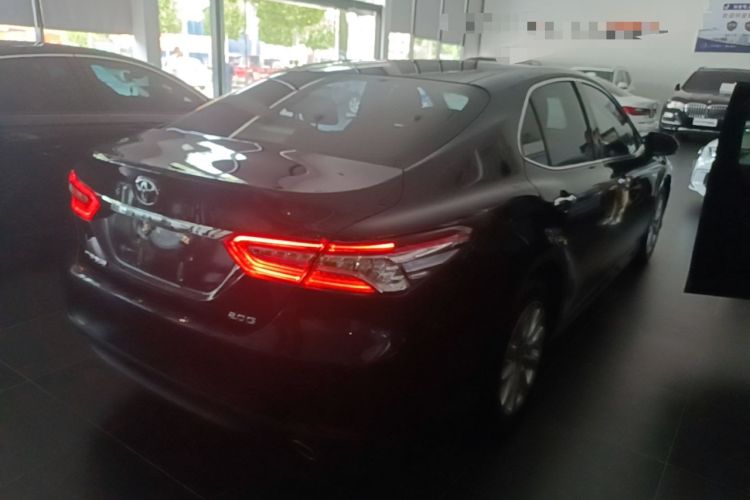 Used Toyota Camry 2019 Revised Version 2.0G Luxury Edition Rear Right 45 Deg