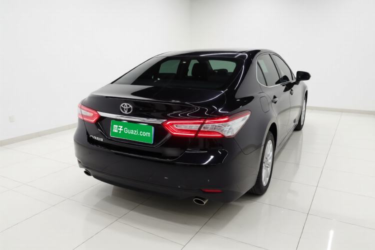 Used Toyota Camry 2019 Revised Version 2.0G Luxury Edition Rear Right 45 Deg