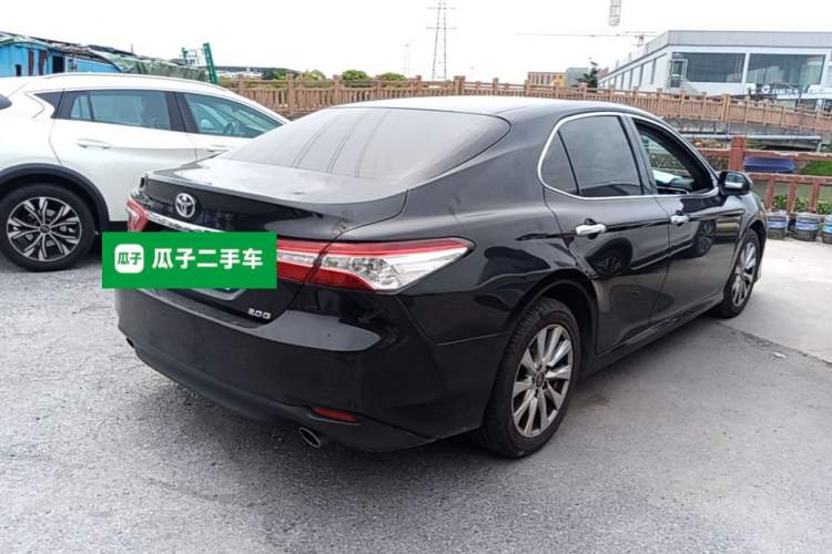 Used Toyota Camry 2019 Revised Version 2.0G Luxury Edition Rear Right 45 Deg