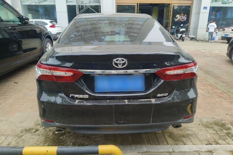 Used Toyota Camry 2019 Revised Version 2.0G Luxury Edition Rear