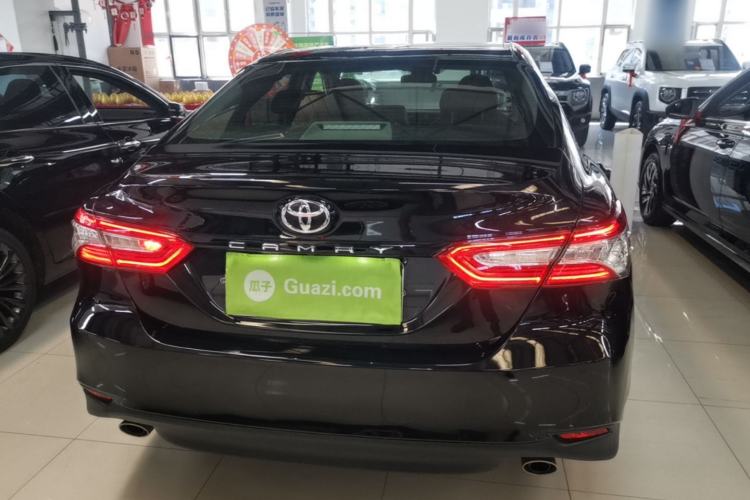 Used Toyota Camry 2019 2.5G Luxury Edition China VI Standard Rear