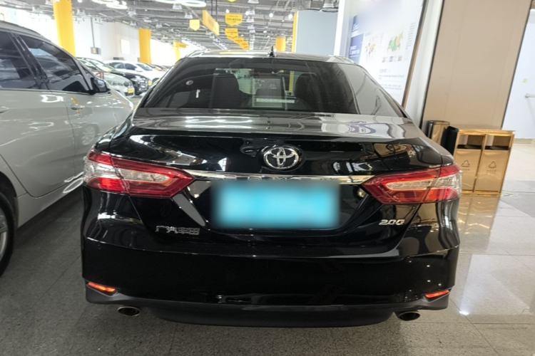 Used Toyota Camry 2019 Revised Version 2.0G Luxury Edition Rear