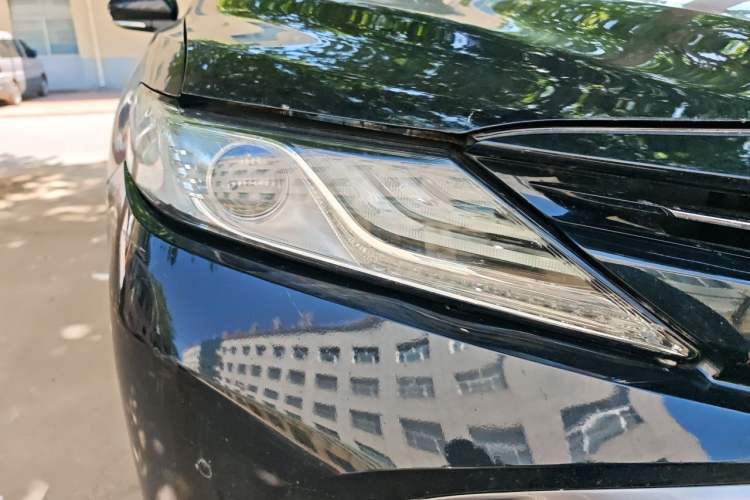 Used Toyota Camry 2019 2.0G Luxury Edition China VI Standard Right Front Headlight