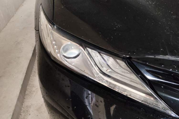 Used Toyota Camry 2019 2.5G Luxury Edition China VI Standard Right Front Headlight