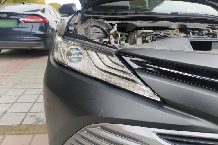 Used Toyota Camry 2019 2.0G Luxury Edition China V Standard Right Front Headlight