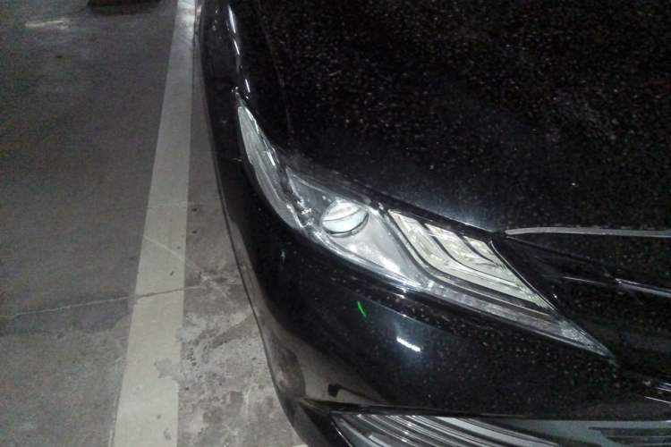 Used Toyota Camry 2019 2.0G Luxury Edition China VI Standard Right Front Headlight