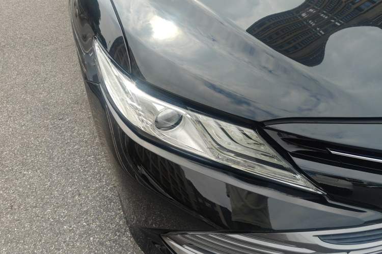 Used Toyota Camry 2019 2.0G Luxury Edition China VI Standard Right Front Headlight