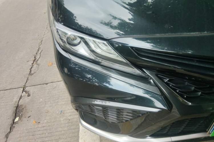 Used Toyota Camry 2019 2.5S FENGSHANG Version China VI Standard Right Front Headlight