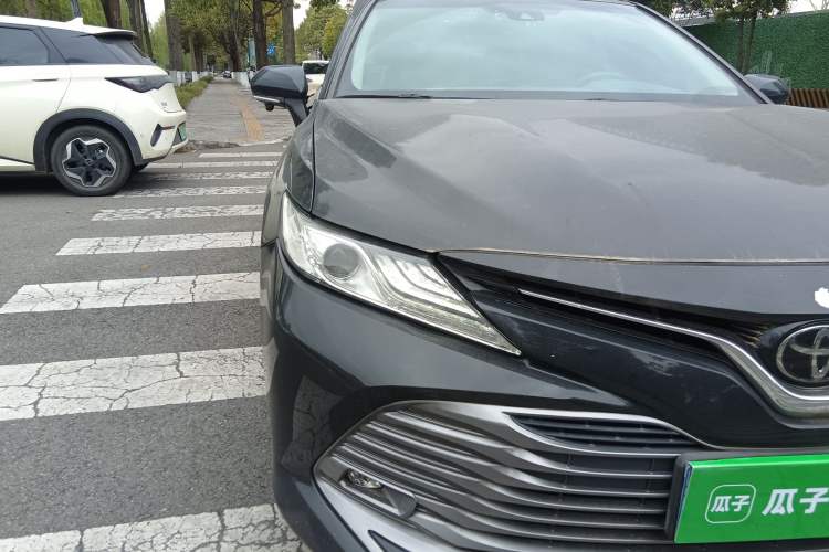 Used Toyota Camry 2019 2.0G Luxury Edition China VI Standard Right Front Headlight