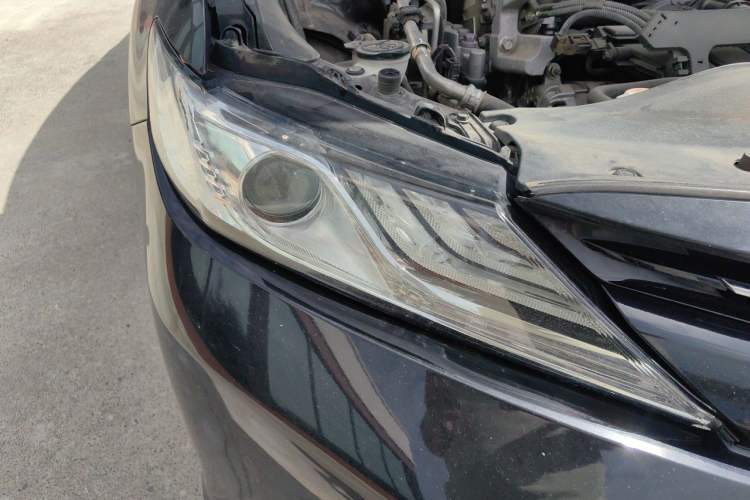 Used Toyota Camry 2019 2.5G Luxury Edition China VI Standard Right Front Headlight